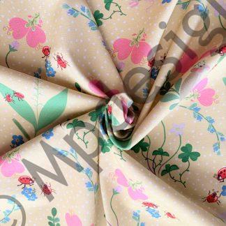 Kesäinen metsä trikoo keltainen