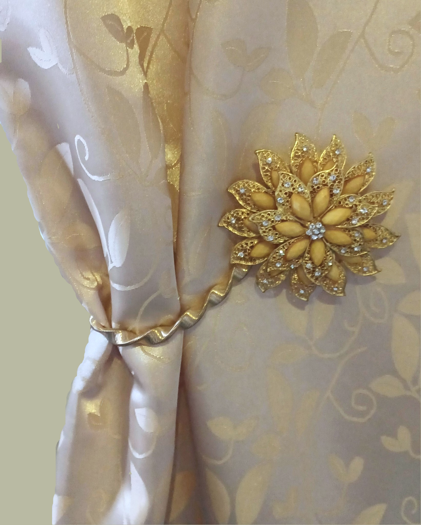 Kukka verhopidike kulta